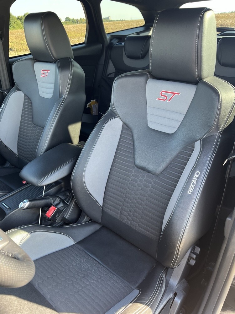 Ford Focus 79.900 km 18.800 € Köln 50667