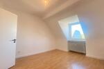 Dachgeschoßwohnung Remscheid Gemarkung Bergisch Born - 3.5 Zimmer, 60 m&sup2;, 487&euro; | Angebot:26675431