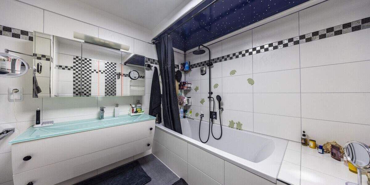 Etagenwohnung Düsseldorf Mörsenbroich - 4 Zimmer, 197 m&sup2;, 590.000&euro; | Angebot:25779188