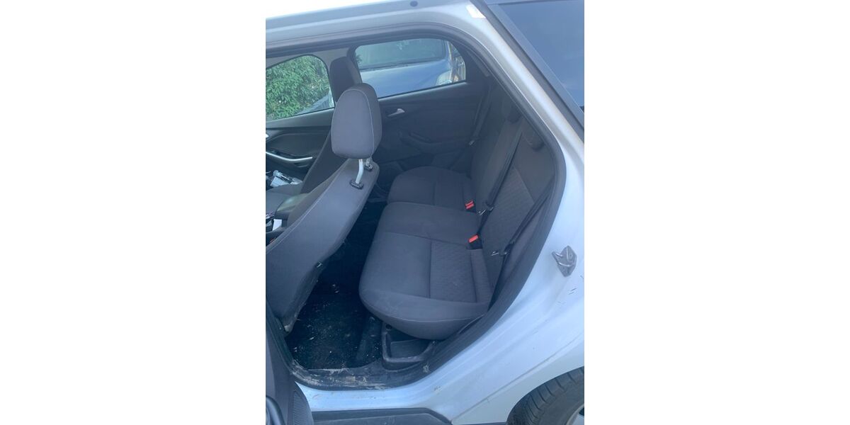 Ford Focus 117.000 km 4.900 &euro; Hattingen 45529