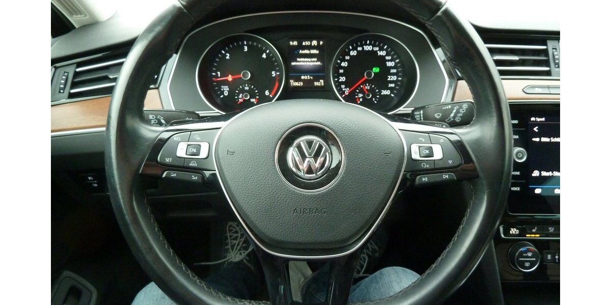 VW Passat 2.0 TDI Highline DSG Alcatara Navi STandh. 110.000 km 16.900 &euro; Ratingen 40885