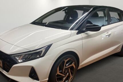 Hyundai i20 64.306 km 13.890 &euro; Düsseldorf 40233