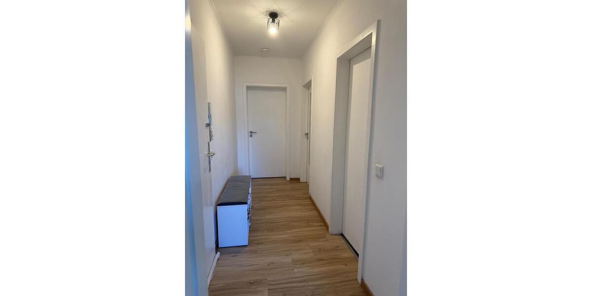 Zentrale 2-Zimmer-Wohnung (60 m²) mit EBK – 700 € warm 2 zimmer