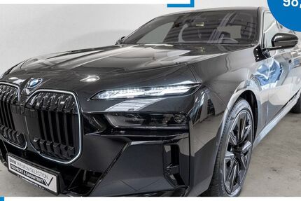 BMW i7 2.554 km 131.390 &euro; Remscheid 42897