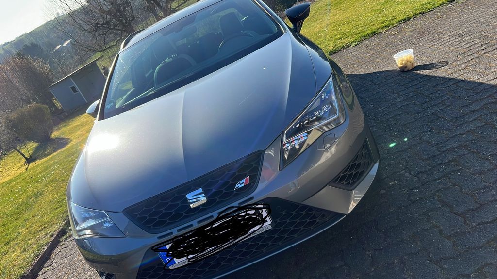Seat Leon 110.000 km 16.500 &euro; Hückeswagen 42499