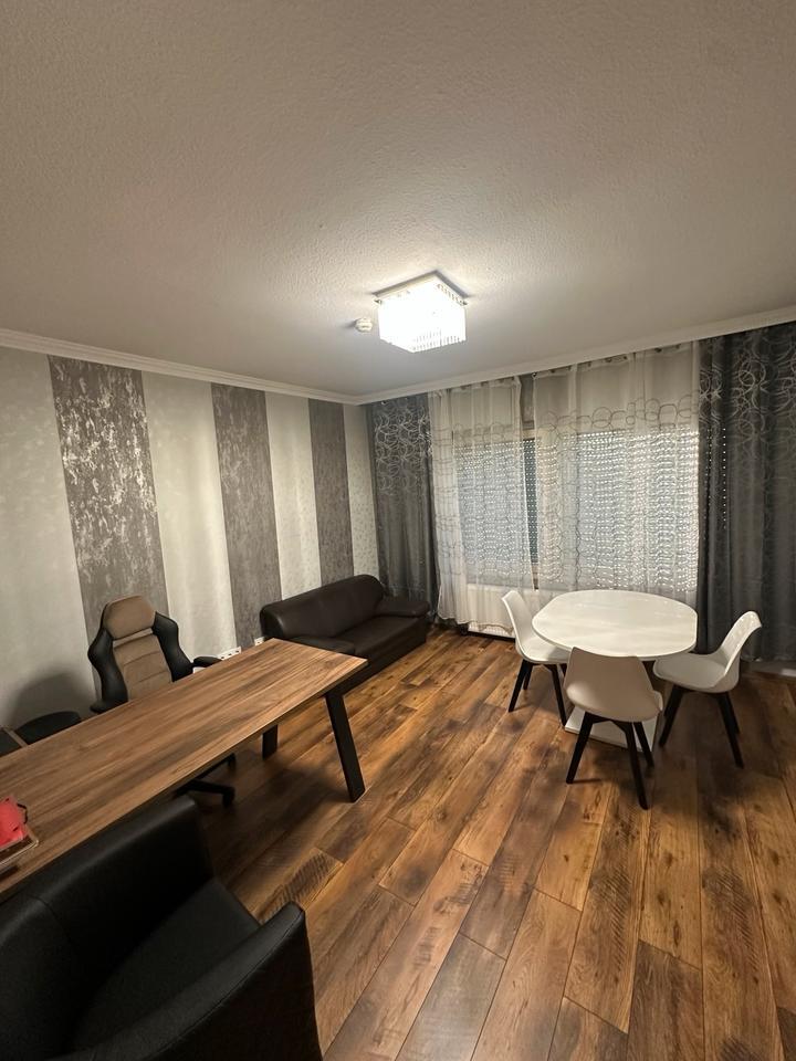 Wohnung – frisch renoviert & bezugsfrei