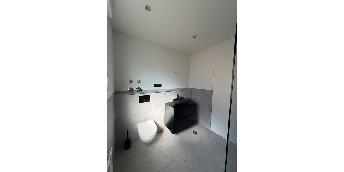 Dachgeschoßwohnung Langenfeld (Rheinland) - 3 Zimmer, 87 m&sup2;, 1.200&euro; | Angebot:26301690