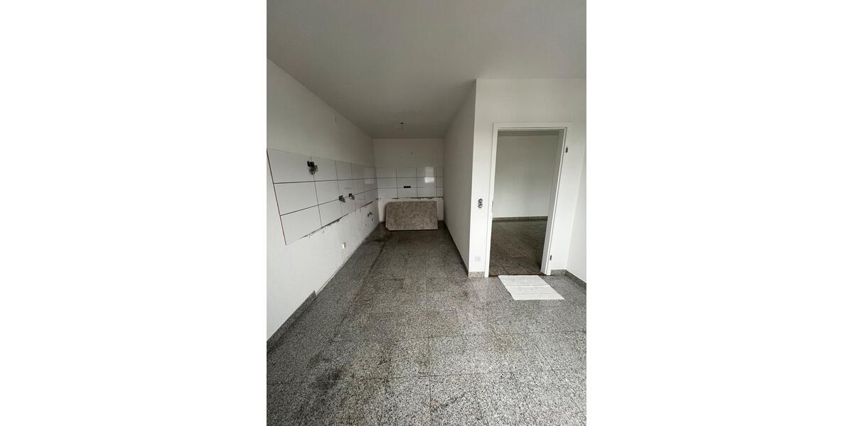 Etagenwohnung Radevormwald - 4 Zimmer, 105 m&sup2;, 950&euro; | Angebot:25630385