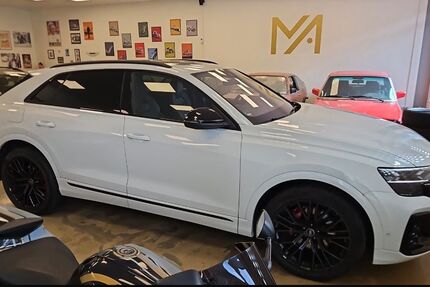 Audi Q8 23.000 km 82.300 &euro; Bergisch Gladbach 51465