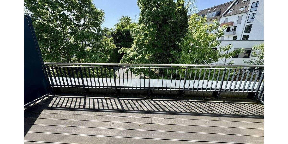Reihenmittelhaus Düsseldorf Flingern Süd - 6 Zimmer, 150 m&sup2;, 2.950&euro; | Angebot:26877574