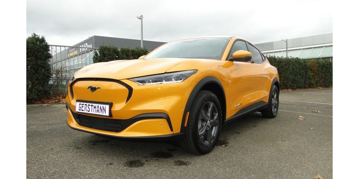 Ford Mustang Mach-E 13.500 km 34.980 € Düsseldorf 40589