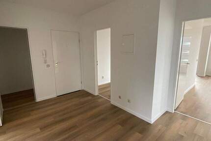 KR an CS am 29.01 MV zum 01.03 In wenigen Klicks zum Besichtigungstermin ! 3 zimmer