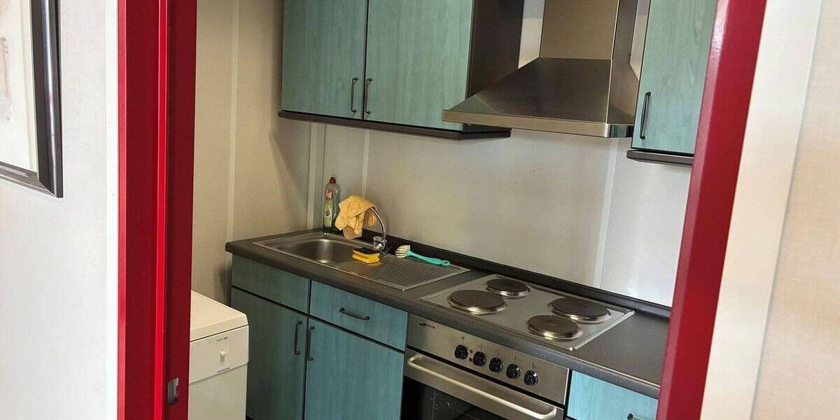 Gewerbeimmobilie Büros & ebenerdige Halle zimmer