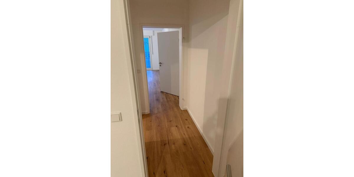Etagenwohnung Düsseldorf Stadtbezirk 2 - 4 Zimmer, 83 m&sup2;, 1.300&euro; | Angebot:25592055