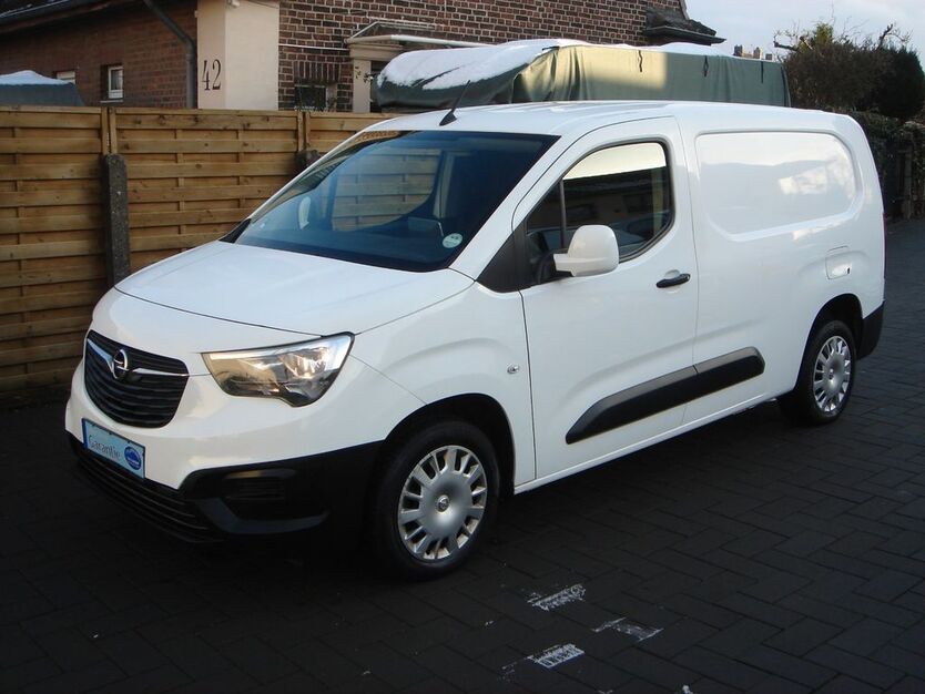 Opel Combo 99.780 km 11.980 € Hilden 40721