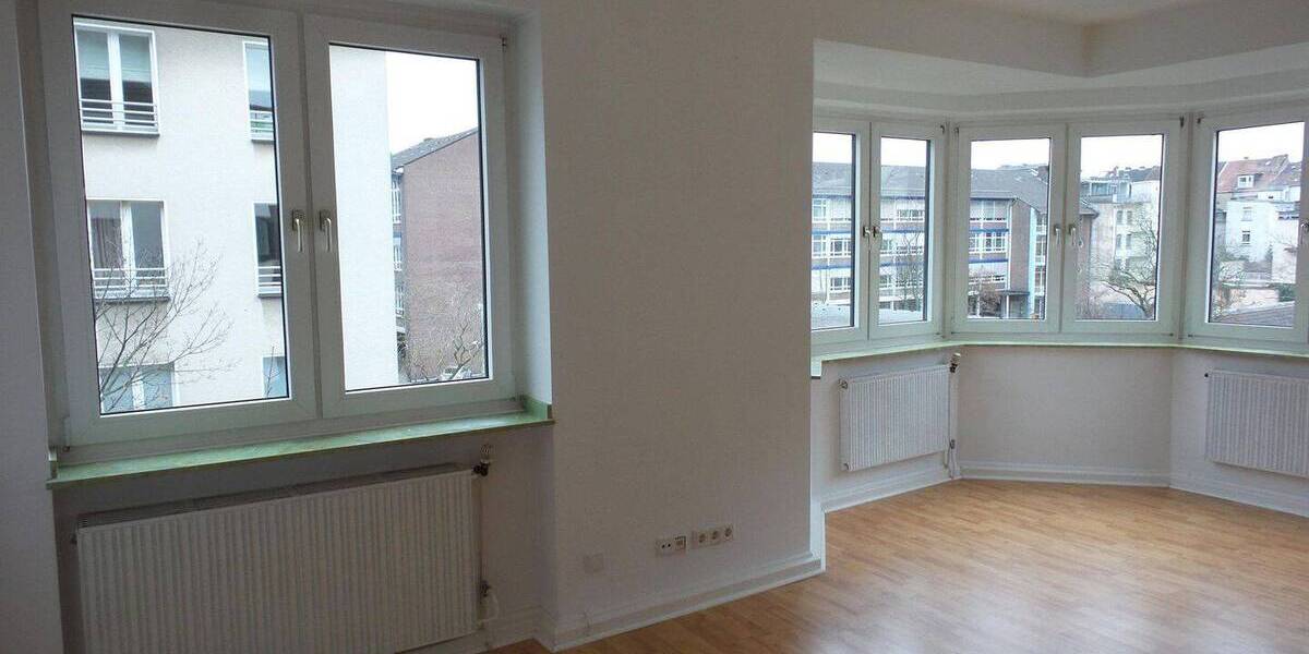 Etagenwohnung Düsseldorf Friedrichstadt - 2 Zimmer, 61 m&sup2;, 890&euro; | Angebot:26875189