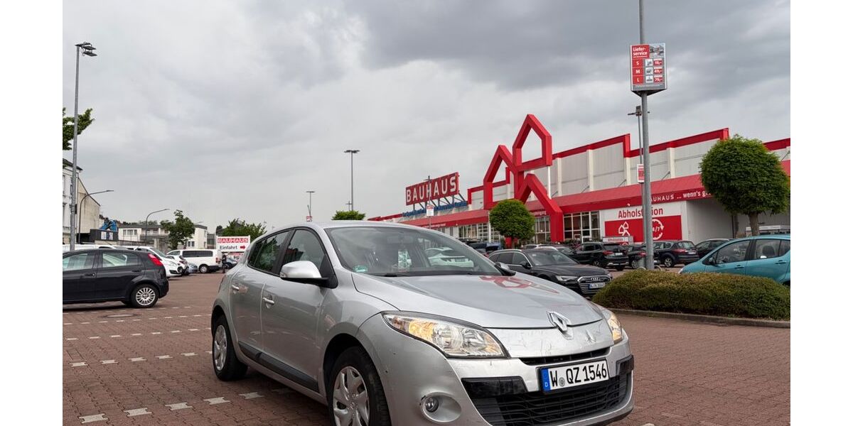 Renault Megane 109.300 km 3.350 &euro; Wuppertal 42287