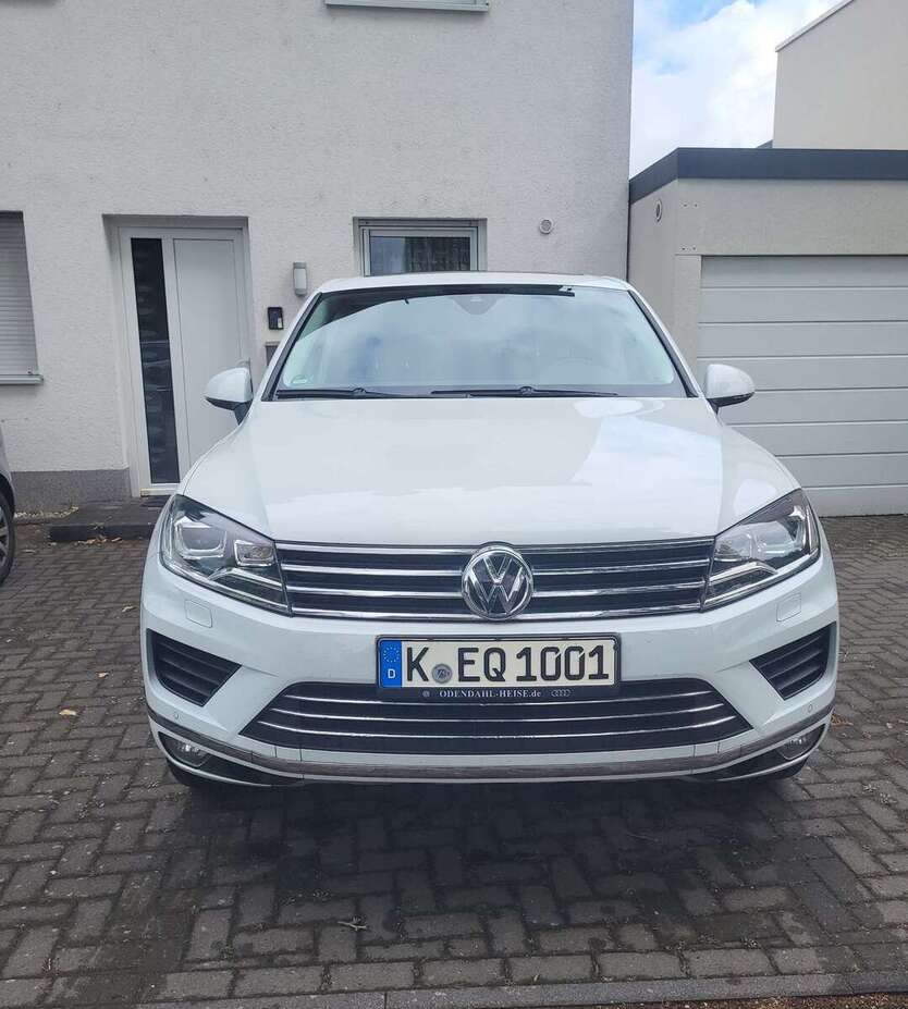 VW Touareg 137.000 km 25.000 € Köln 50769