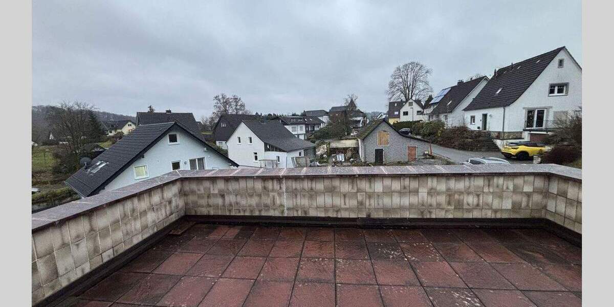 Schöne 4-Zimmer Wohnung mit 2 Terrassen in Lindlar-Frielingsdorf zu vermieten! 4 zimmer