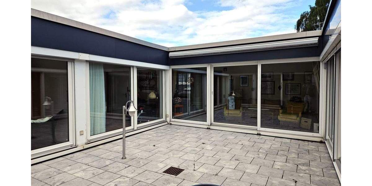 Exklusiver Atrium-Bungalow mit Gartenfläche in begehrter Lage von Sprockhövel-Haßlinghausen 5 zimmer