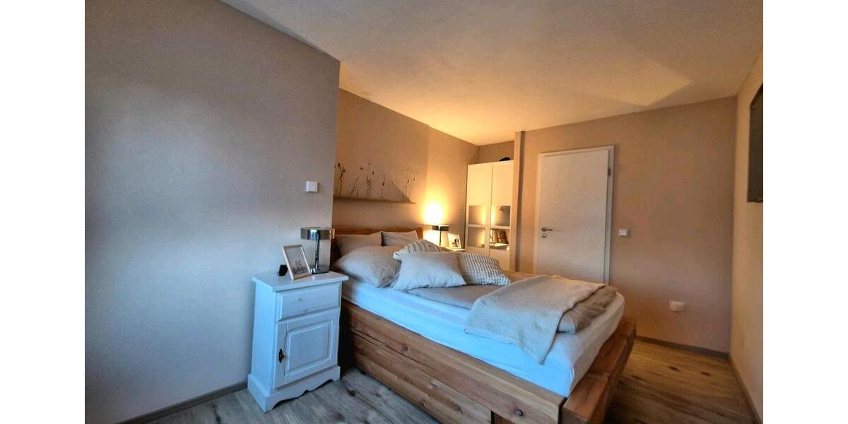 Etagenwohnung Solingen Wald - 6.5 Zimmer, 145 m&sup2;, 310.000&euro; | Angebot:24840857