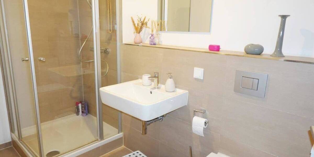 Etagenwohnung Düsseldorf Flingern Nord - 3 Zimmer, 85 m&sup2;, 1.430&euro; | Angebot:26869423