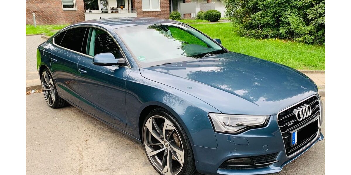 Audi A5 172.000 km 16.500 &euro; Düsseldorf 40591