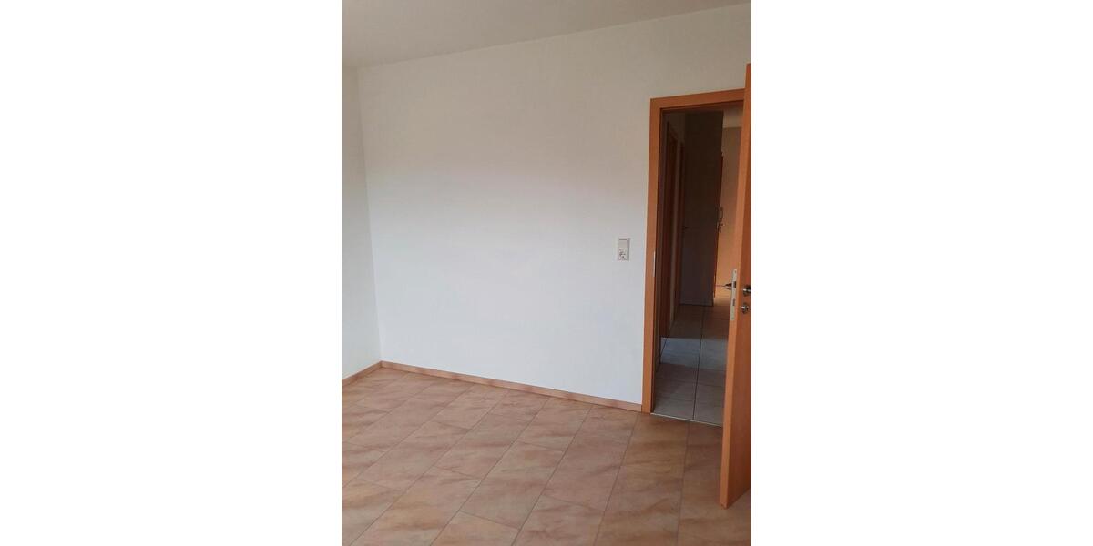 Etagenwohnung Remscheid Lüttringhausen - 4 Zimmer, 80 m&sup2;, 220.000&euro; | Angebot:27425681