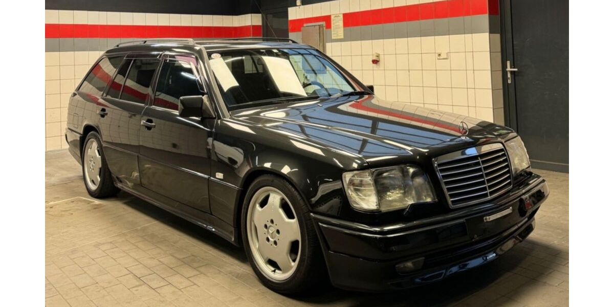 Mercedes-Benz E 36 AMG 154.000 km 79.999 &euro; Wülfrath 42489