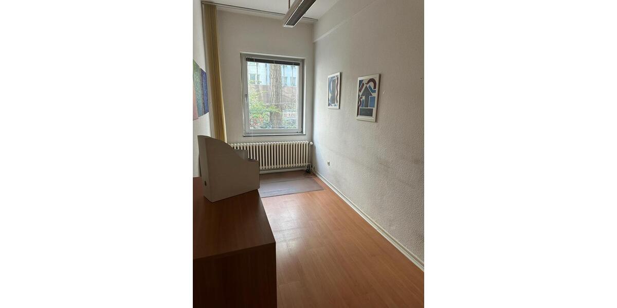 Gewerbeobjekt Düsseldorf Stadtbezirk 3 - 1.750&euro; | Angebot:25309918