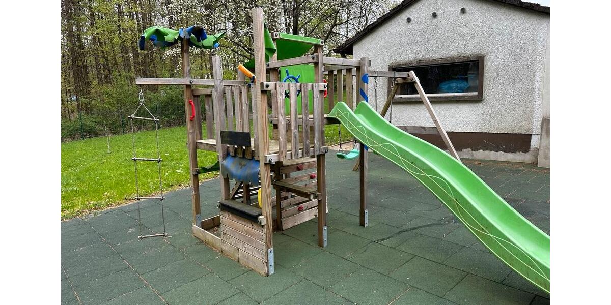 Freistehendes Einfamilienhaus mit Großen Grundstück 5 zimmer