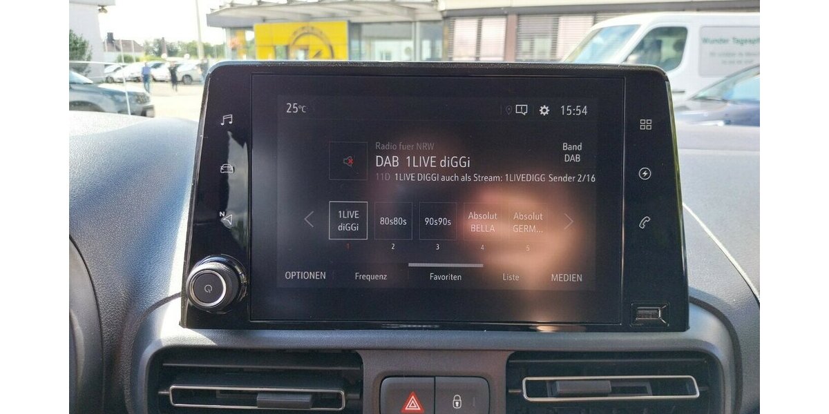 Opel Combo Life - e Ultimate 4.500 km 28.290 &euro; HAAN 42781