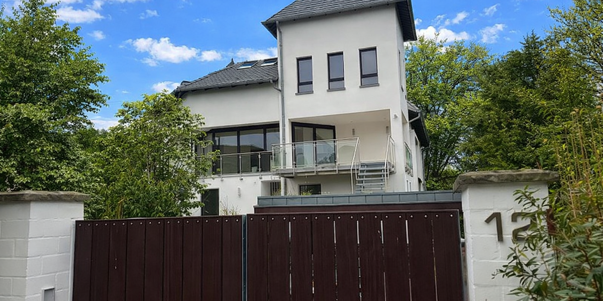 Haus zum Kaufen in Overath 1.630.750 € 462 m² 13 zimmer