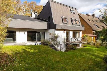 Haus zum Kaufen in Ratingen 880.000 € 236 m² 8 zimmer
