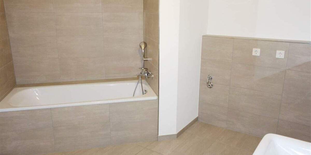 Etagenwohnung Düsseldorf Flingern Nord - 3 Zimmer, 117 m&sup2;, 1.879&euro; | Angebot:25361594