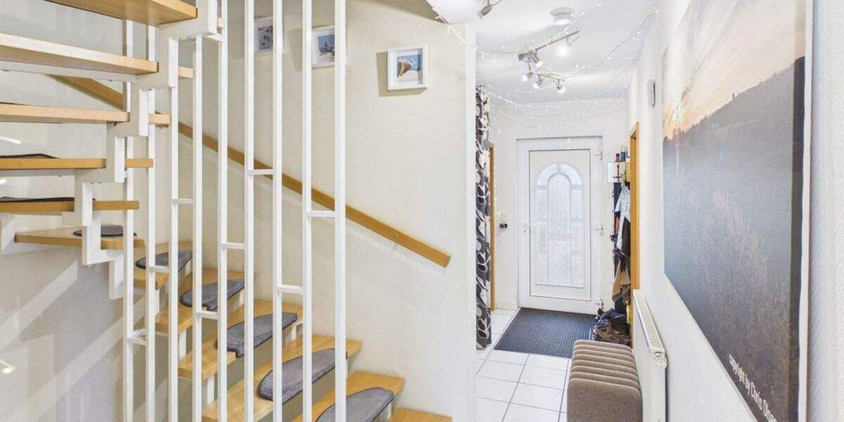 Doppelhaushälfte Solingen Burg - 6 Zimmer, 125 m&sup2;, 475.000&euro; | Angebot:25611356