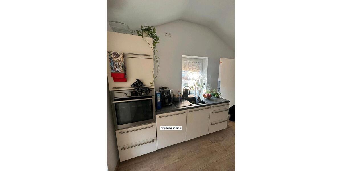 Etagenwohnung Erkrath - 4 Zimmer, 90 m&sup2;, 1.400&euro; | Angebot:25407471