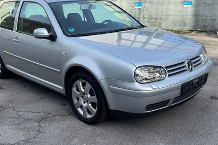 VW Golf 210.000 km 2.850 &euro; Wuppertal 42113