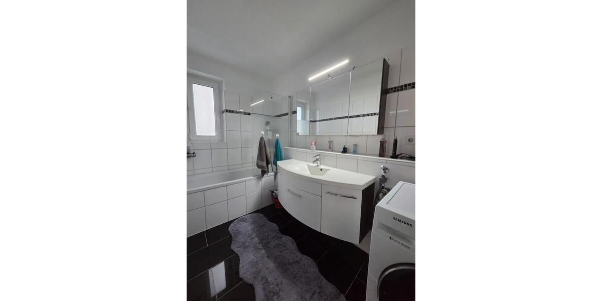 Etagenwohnung Remscheid - 4 Zimmer, 97 m&sup2;, 230.000&euro; | Angebot:26865110
