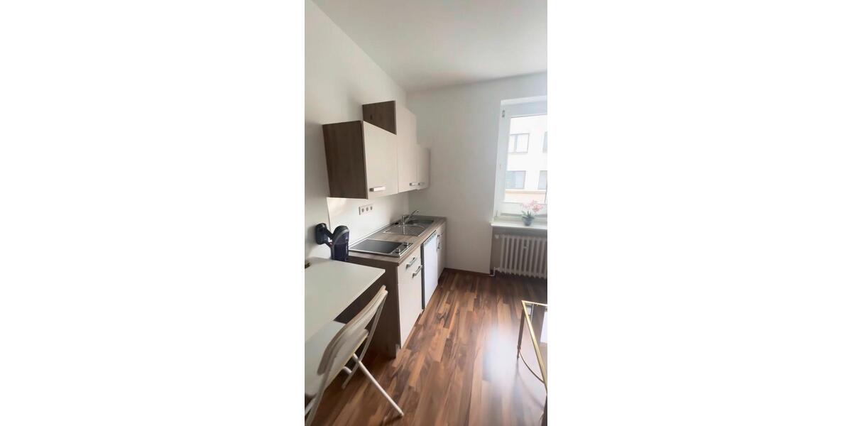 Etagenwohnung Düsseldorf Stadtmitte - 1 Zimmer, 33 m&sup2;, 950&euro; | Angebot:25098750