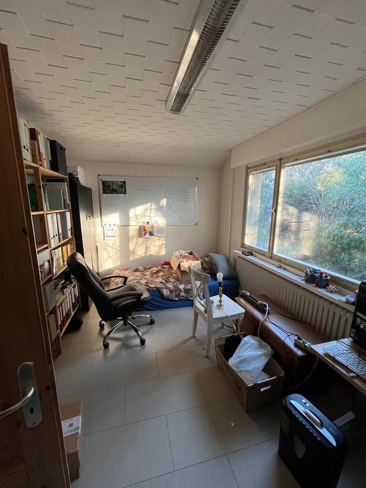 Haus mit riesigem Grundstück!! Mit bestätigter Bauvoranfrage!!