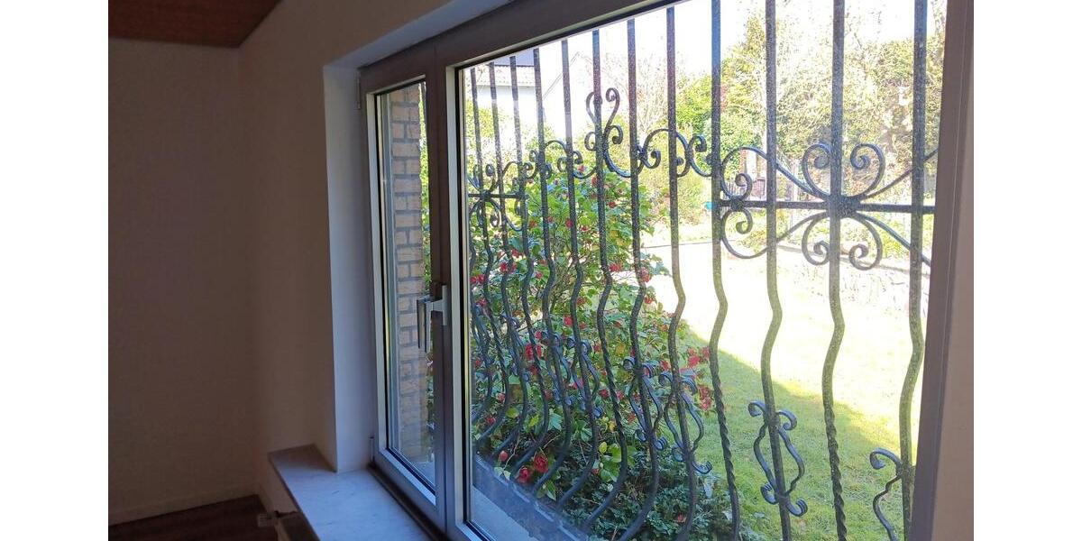 Einfamilienhaus Ratingen Homberg - 6.5 Zimmer, 145 m&sup2;, 2.025&euro; | Angebot:26162644