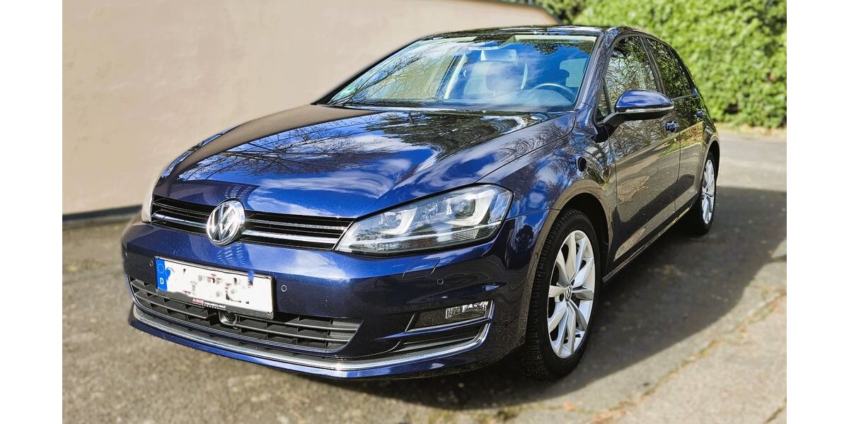 VW Golf 142.350 km 10.900 &euro; Lindlar 51789