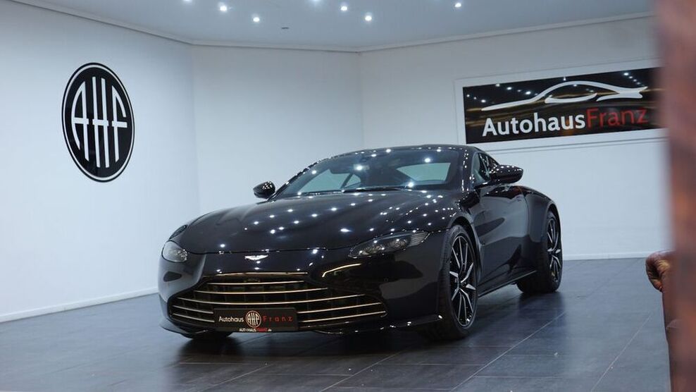 V8 Vantage