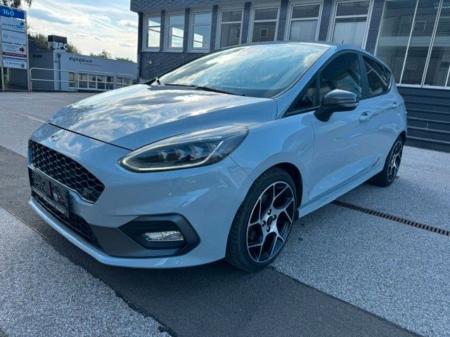 Ford Fiesta 87.345 km 11.700 &euro; Remscheid 42899
