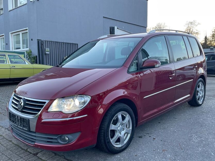 VW Touran 217.640 km 3.990 € Essen 45326