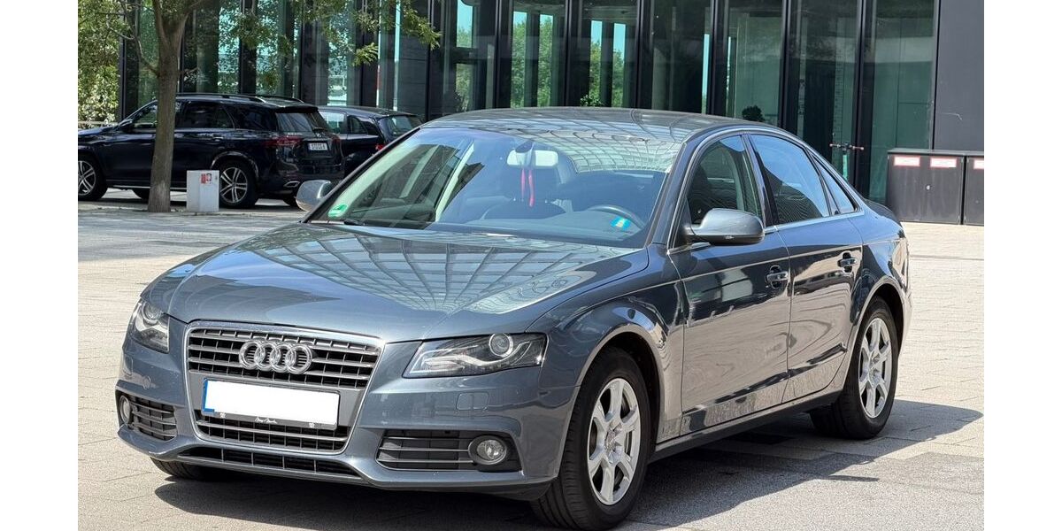 Audi A4 192.000 km 6.995 &euro; Düsseldorf 40221