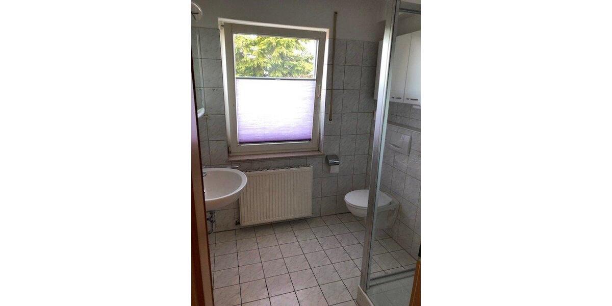 Etagenwohnung Remscheid Gemarkung Bergisch Born - 1 Zimmer, 30 m&sup2;, 330&euro; | Angebot:26431979