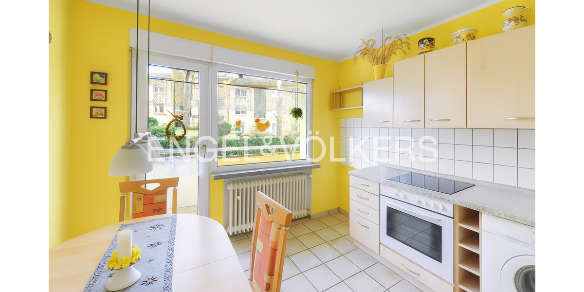 Lichtdurchflutete Eigentumswohnung mit Blick ins Grüne und zentraler Lage in Gruiten 2 zimmer