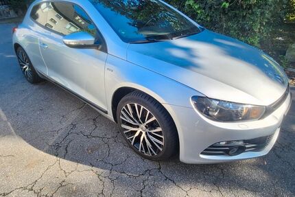 VW Scirocco 110.542 km 9.500 € Essen 45355